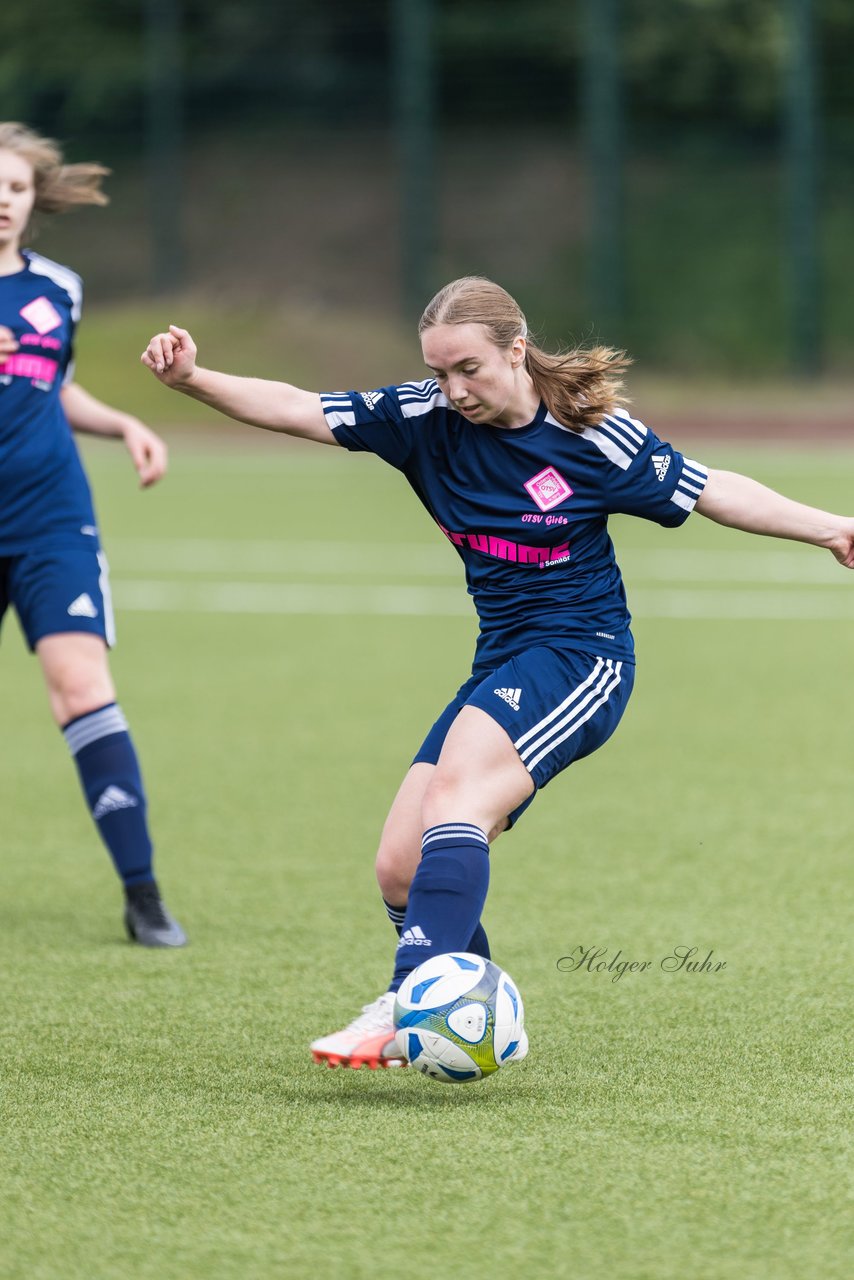 Bild 169 - wCJ Osterroenfelder TSV - VfL Pinneberg : Ergebnis: 0:15